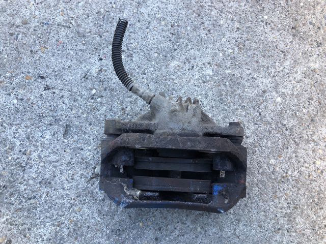 bontott PEUGEOT 206 Bal első Féknyereg Munkahengerrel