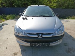 bontott PEUGEOT 206 Bal első Féknyereg Munkahengerrel