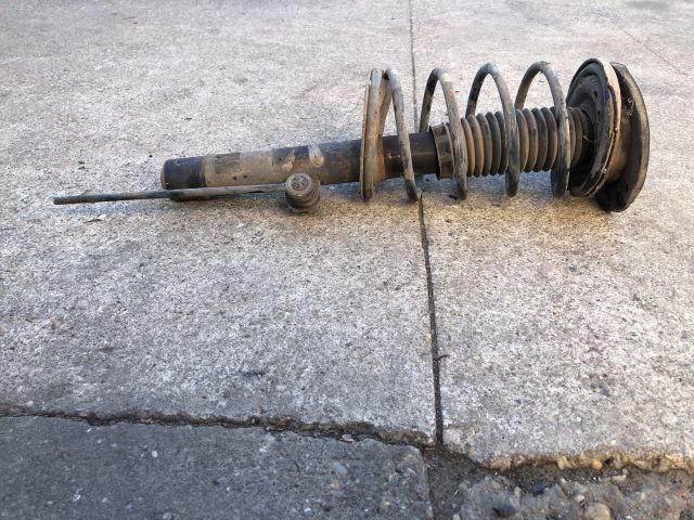 bontott PEUGEOT 206 Bal első Gólyaláb (Lengécsillapító, Rugó)