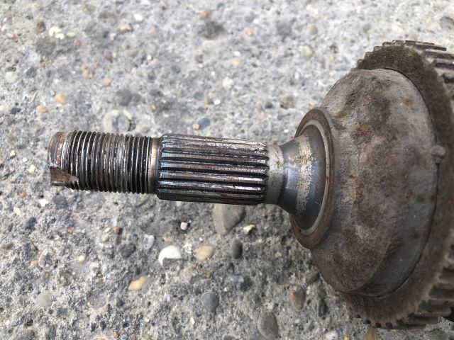 bontott PEUGEOT 206 Bal Féltengely