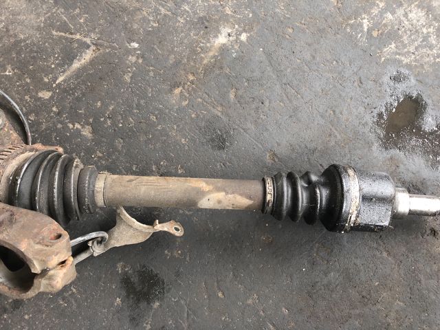 bontott PEUGEOT 206 Bal Féltengely