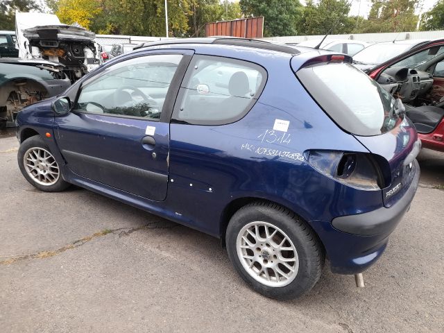 bontott PEUGEOT 206 Bal hátsó Rugó