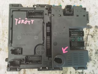 bontott PEUGEOT 206 Biztosítéktábla Motortér