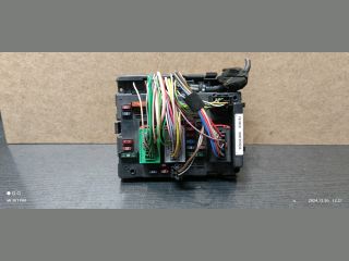 bontott PEUGEOT 206 Biztosítéktábla Motortér