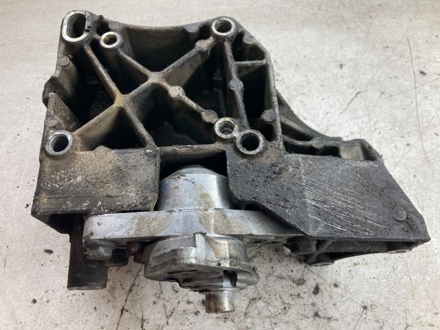 bontott PEUGEOT 206 Generátor Tartó Bak