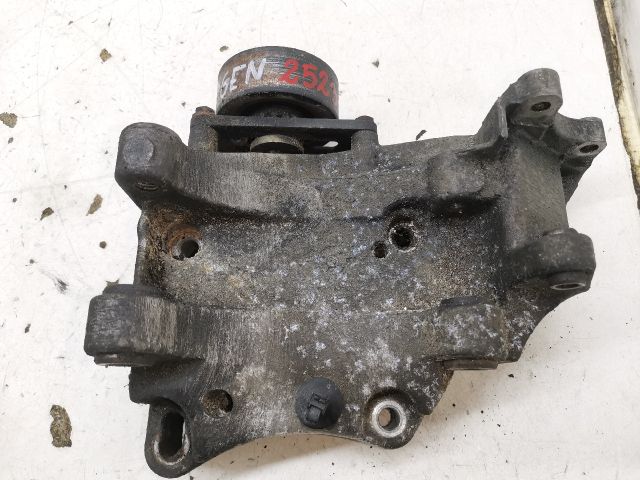 bontott PEUGEOT 206 Generátor Tartó Bak