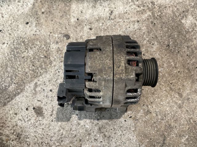 bontott PEUGEOT 206 Generátor