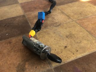 bontott PEUGEOT 206 Gyújtáskapcsoló Házzal