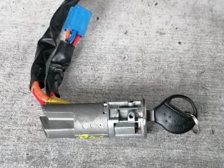 bontott PEUGEOT 206 Gyújtáskapcsoló Házzal