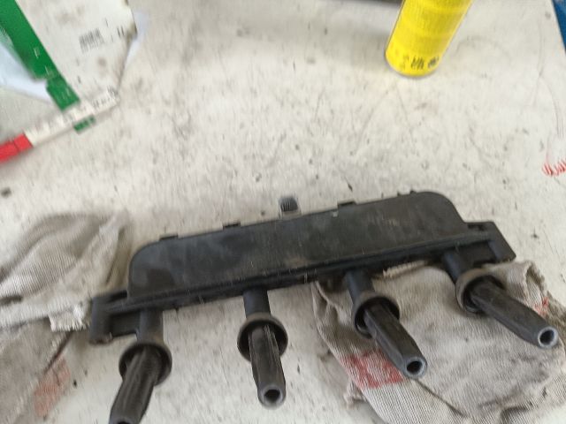 bontott PEUGEOT 206 Gyújtótrafó Szett