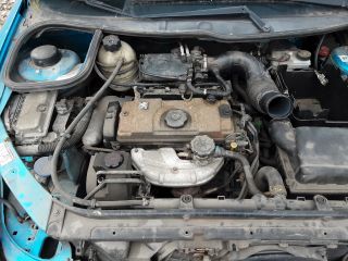 bontott PEUGEOT 206 Jobb első Csonkállvány Kerékaggyal