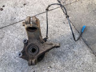 bontott PEUGEOT 206 Jobb első Csonkállvány Kerékaggyal