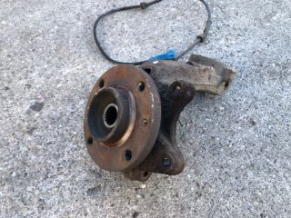 bontott PEUGEOT 206 Jobb első Csonkállvány Kerékaggyal