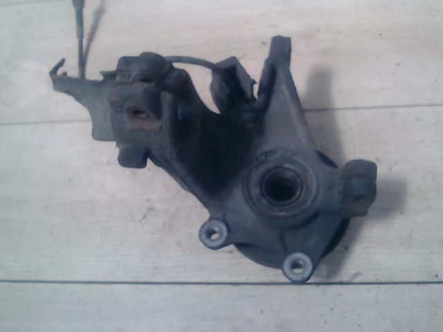 bontott PEUGEOT 206 Jobb első Csonkállvány Kerékaggyal