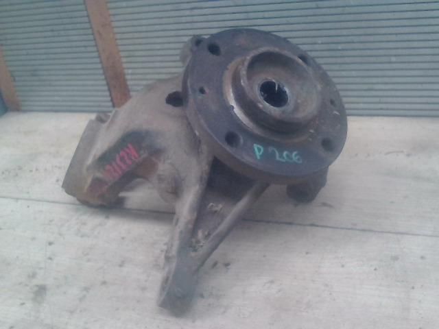 bontott PEUGEOT 206 Jobb első Csonkállvány Kerékaggyal