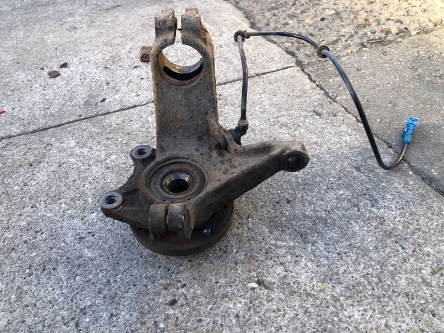 bontott PEUGEOT 206 Jobb első Csonkállvány Kerékaggyal