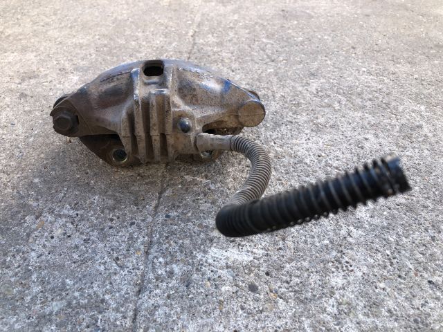 bontott PEUGEOT 206 Jobb első Féknyereg Munkahengerrel