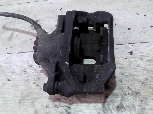 bontott PEUGEOT 206 Jobb első Féknyereg Munkahengerrel