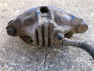 bontott PEUGEOT 206 Jobb első Féknyereg Munkahengerrel