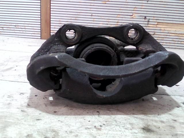 bontott PEUGEOT 206 Jobb első Féknyereg Munkahengerrel