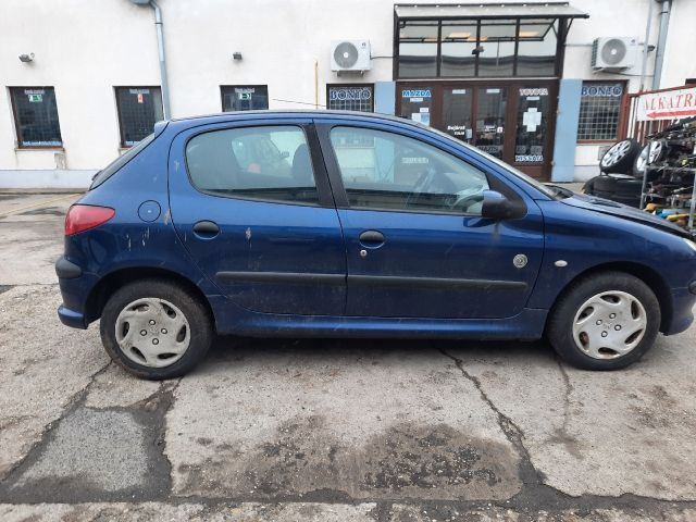 bontott PEUGEOT 206 Klímakompresszor