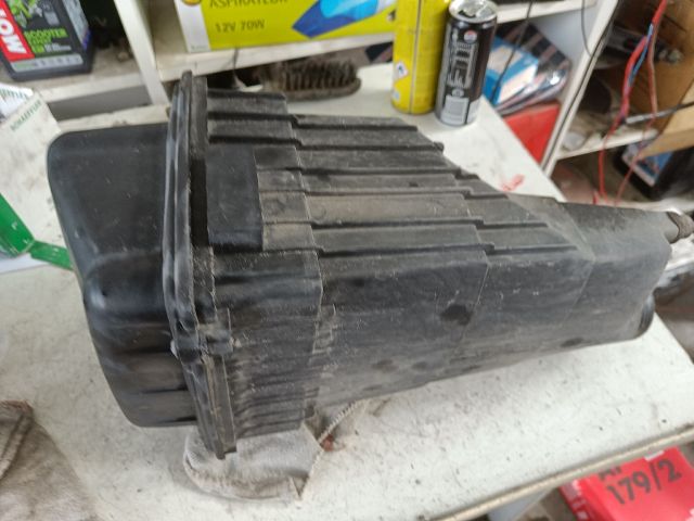 bontott PEUGEOT 206 Légszűrő Ház