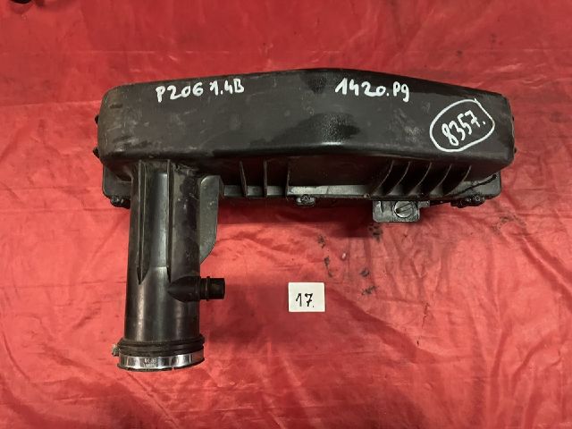 bontott PEUGEOT 206 Légszűrő Ház