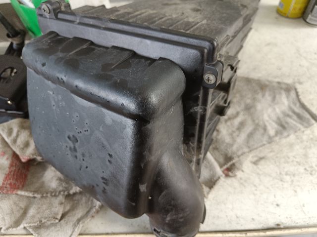 bontott PEUGEOT 206 Légszűrő Ház