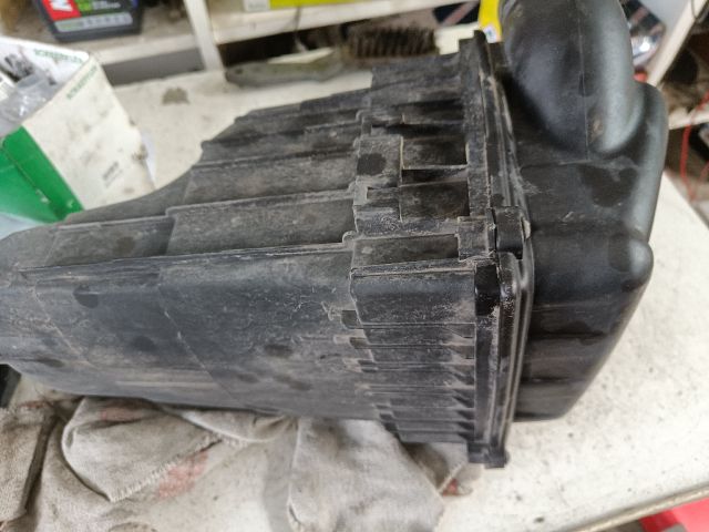 bontott PEUGEOT 206 Légszűrő Ház