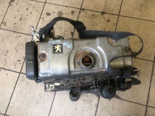 bontott PEUGEOT 206 Motor (Fűzött blokk hengerfejjel)