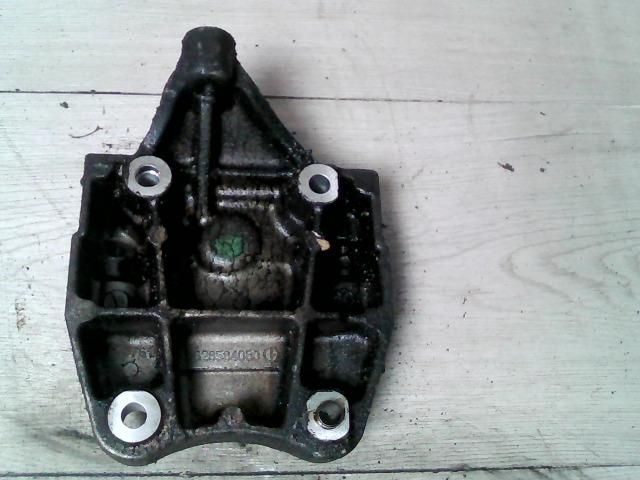 bontott PEUGEOT 206 Motor Tartó Bak (Fém)