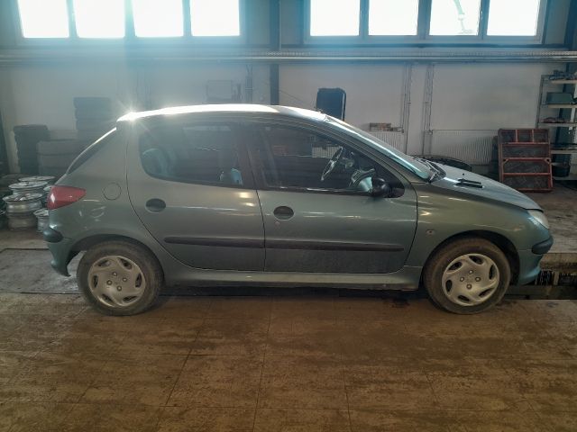 bontott PEUGEOT 206 Nívópálca