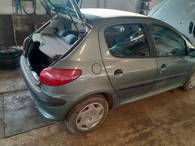 bontott PEUGEOT 206 Nívópálca