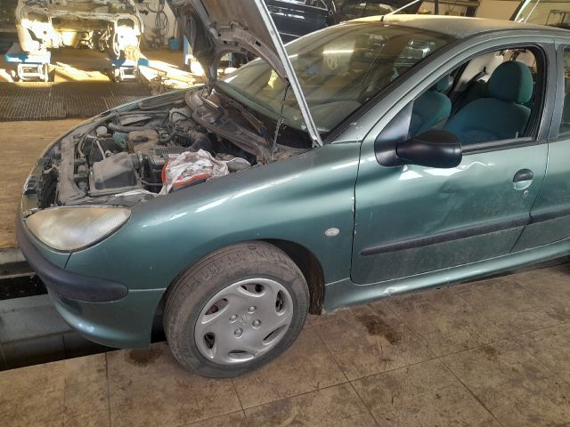 bontott PEUGEOT 206 Nívópálca