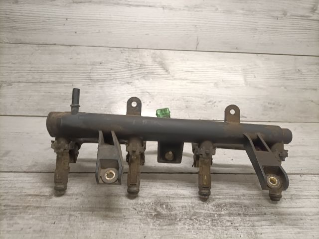 bontott PEUGEOT 206 Porlasztó (1 db)