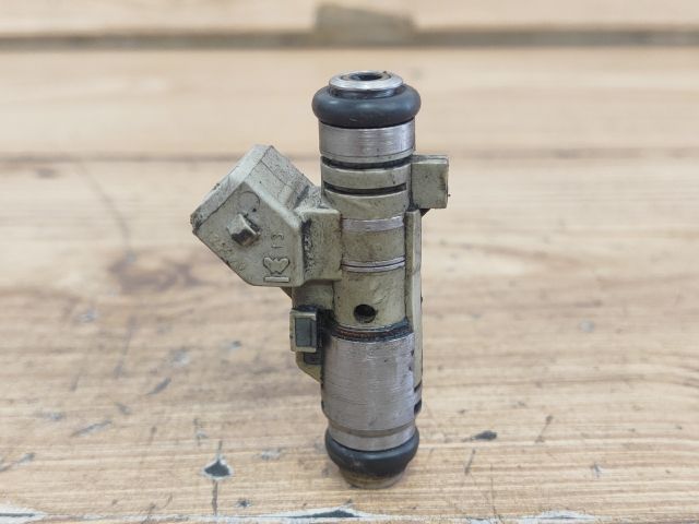 bontott PEUGEOT 206 Porlasztó (1 db)