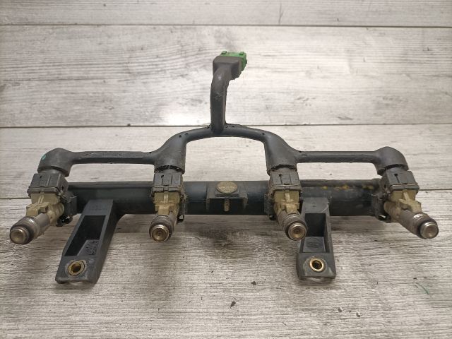 bontott PEUGEOT 206 Porlasztó (1 db)