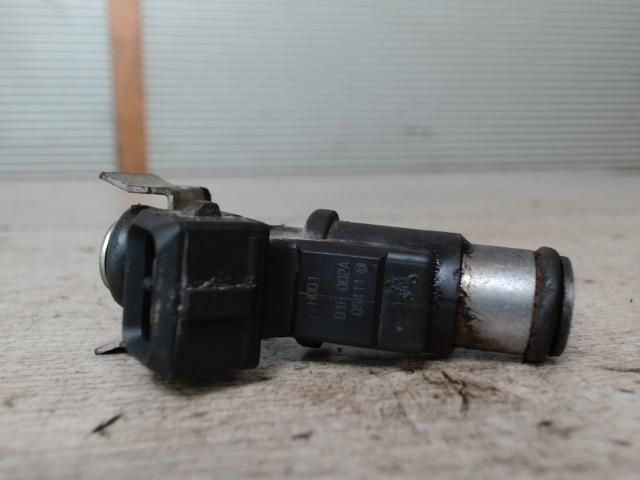 bontott PEUGEOT 206 Porlasztó (1 db)