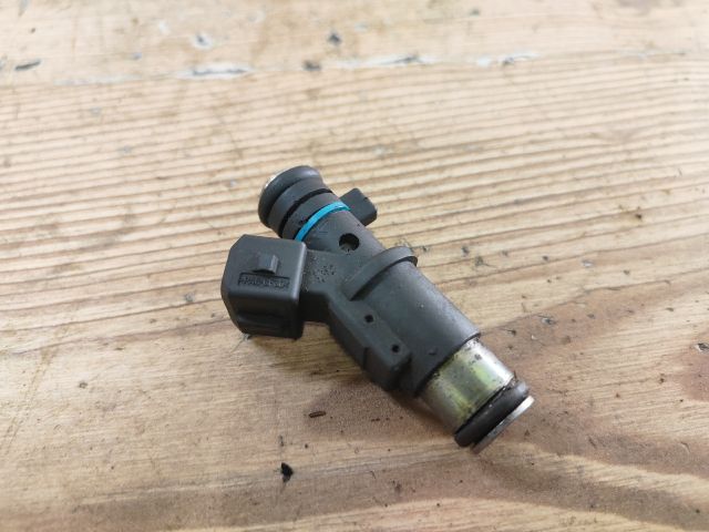 bontott PEUGEOT 206 Porlasztó (1 db)