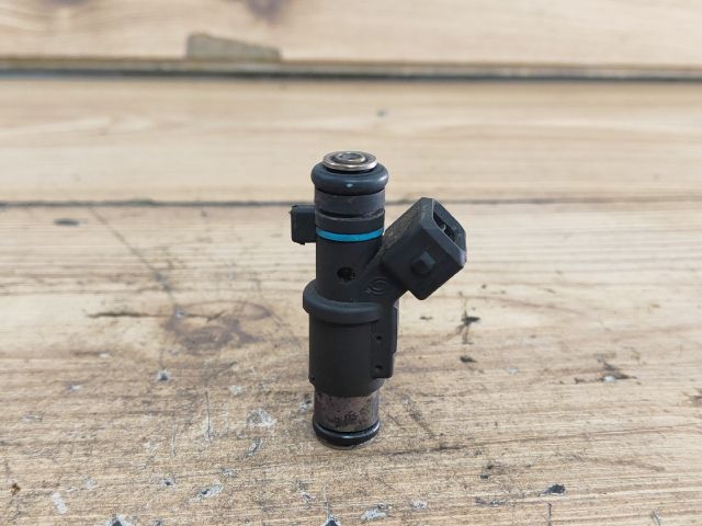 bontott PEUGEOT 206 Porlasztó (1 db)