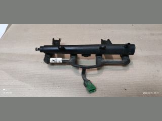 bontott PEUGEOT 206 Porlasztó Sor / Híd