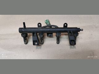 bontott PEUGEOT 206 Porlasztó Sor / Híd