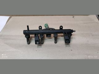 bontott PEUGEOT 206 Porlasztó Sor / Híd