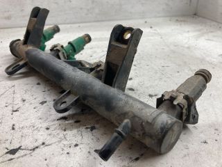 bontott PEUGEOT 206 Porlasztó Sor / Híd