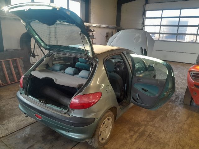 bontott PEUGEOT 206 Porlasztó Sor / Híd