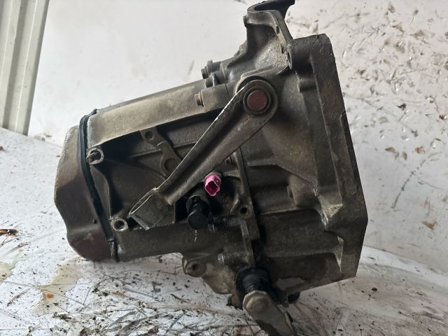 bontott PEUGEOT 206 Váltó (Mechanikus)