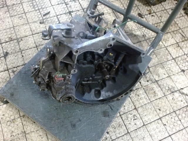 bontott PEUGEOT 206 Váltó (Mechanikus)