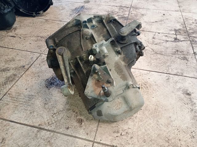 bontott PEUGEOT 206 Váltó (Mechanikus)