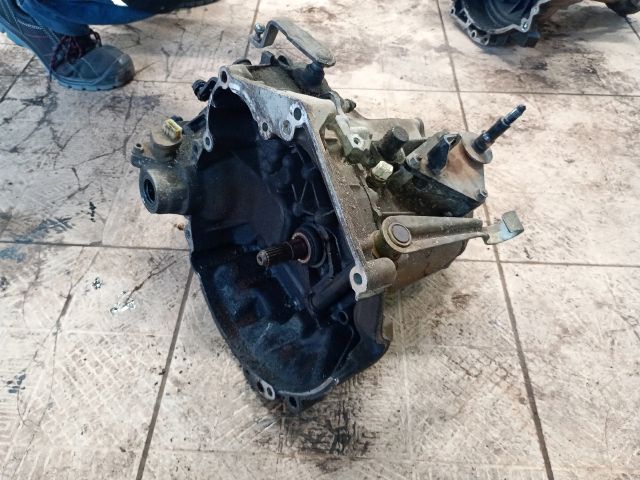 bontott PEUGEOT 206 Váltó (Mechanikus)