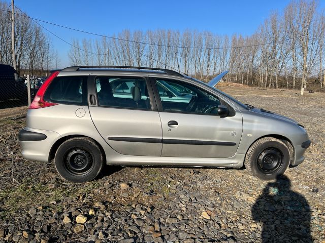 bontott PEUGEOT 206 Jobb Féltengely